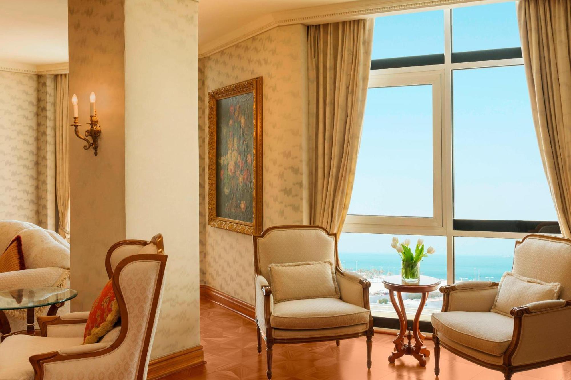 Sheraton Kuwait, A Luxury Collection Hotel, Kuwait City Exterior photo