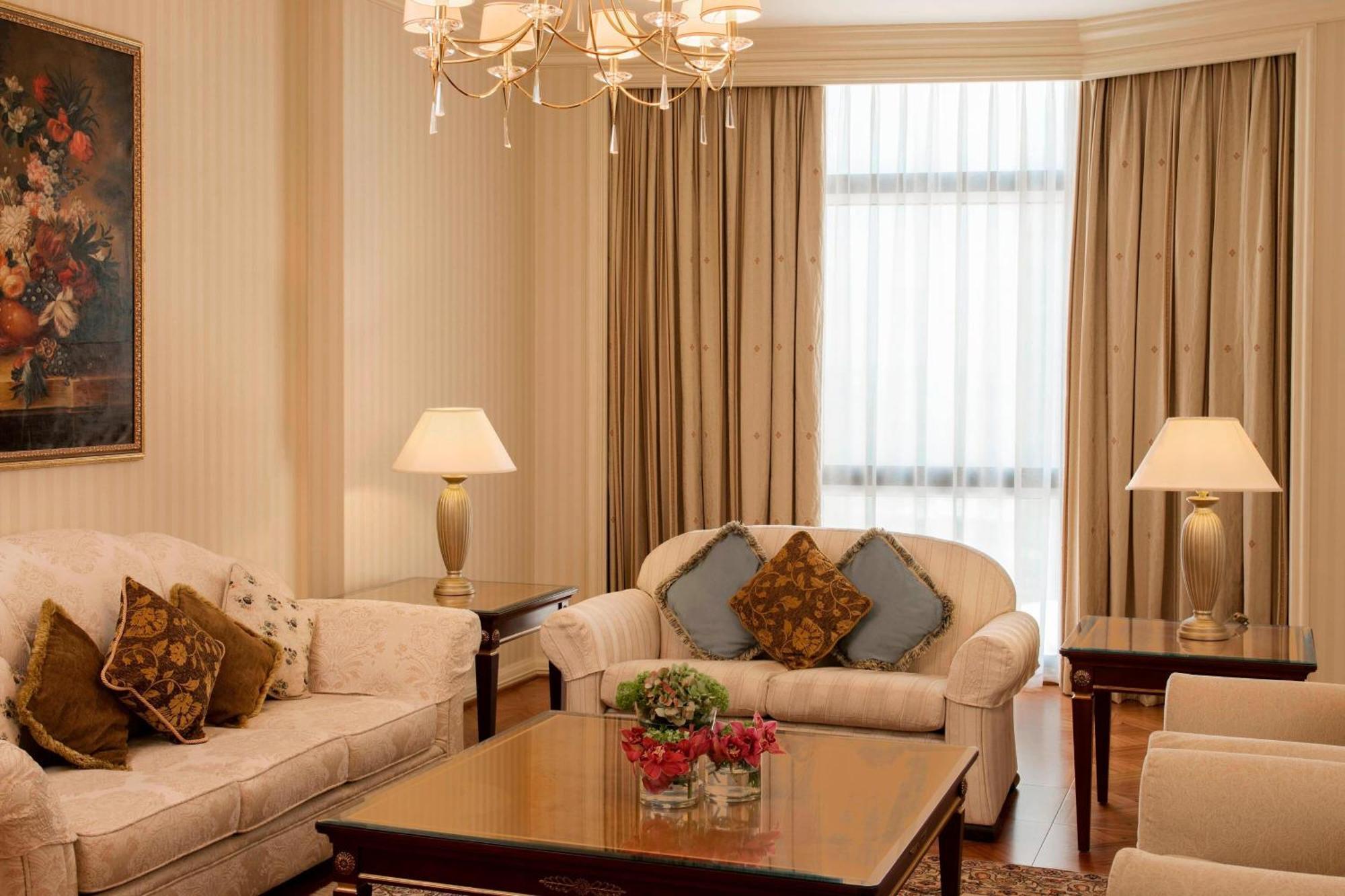 Sheraton Kuwait, A Luxury Collection Hotel, Kuwait City Exterior photo
