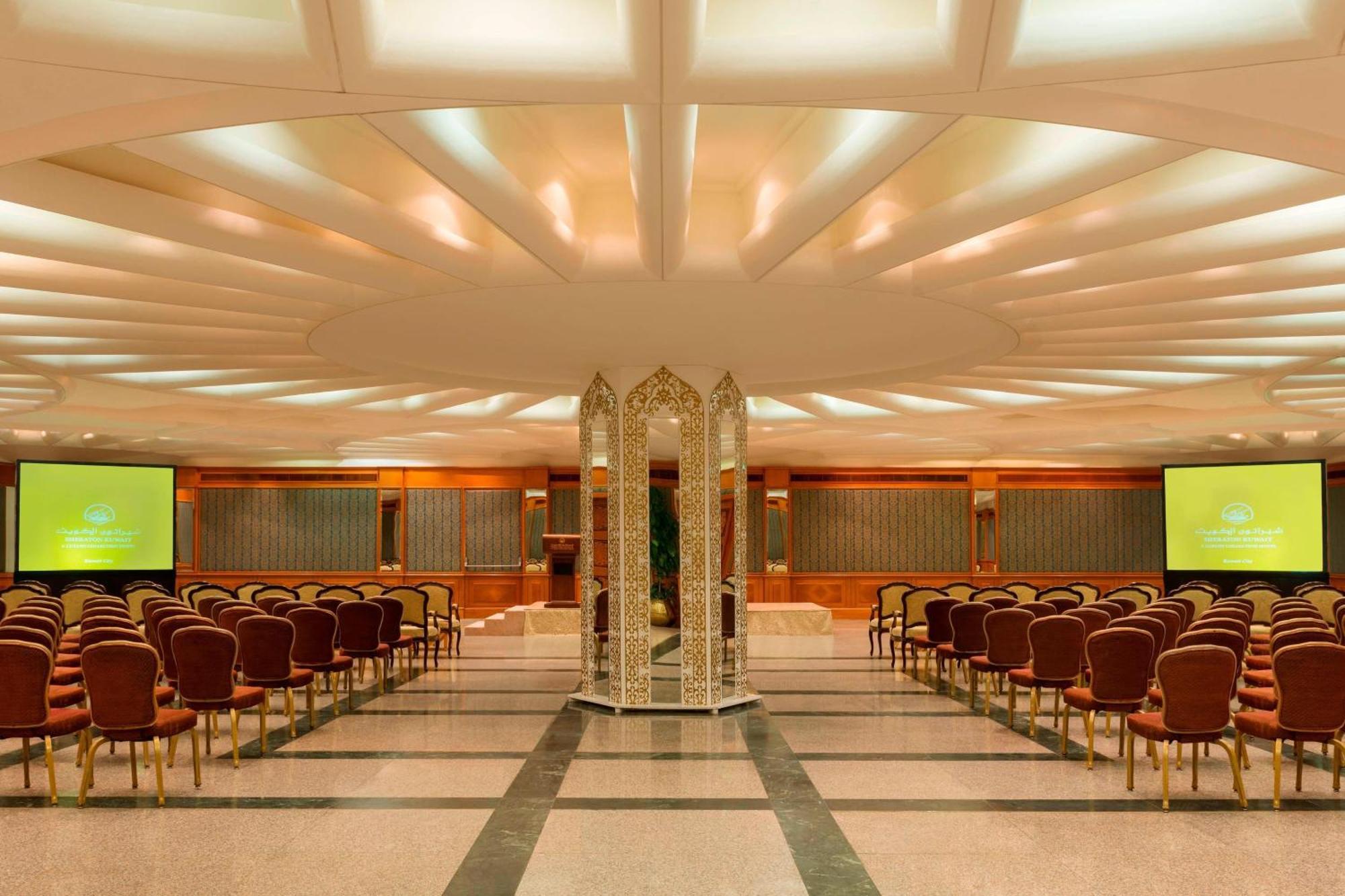 Sheraton Kuwait, A Luxury Collection Hotel, Kuwait City Exterior photo