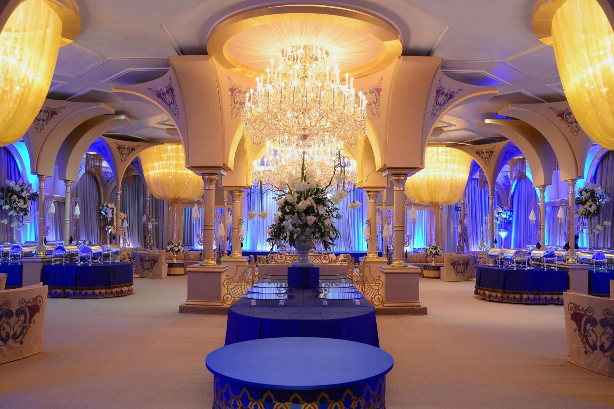 Sheraton Kuwait, A Luxury Collection Hotel, Kuwait City Exterior photo