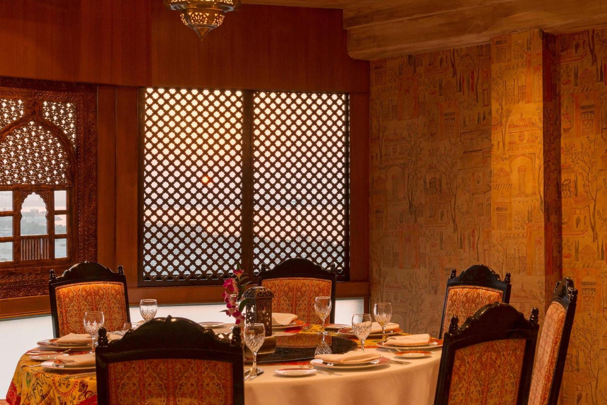 Sheraton Kuwait, A Luxury Collection Hotel, Kuwait City Exterior photo